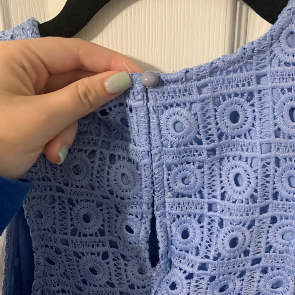 Light Blue Lace Tank Top - Picture 4 of 5